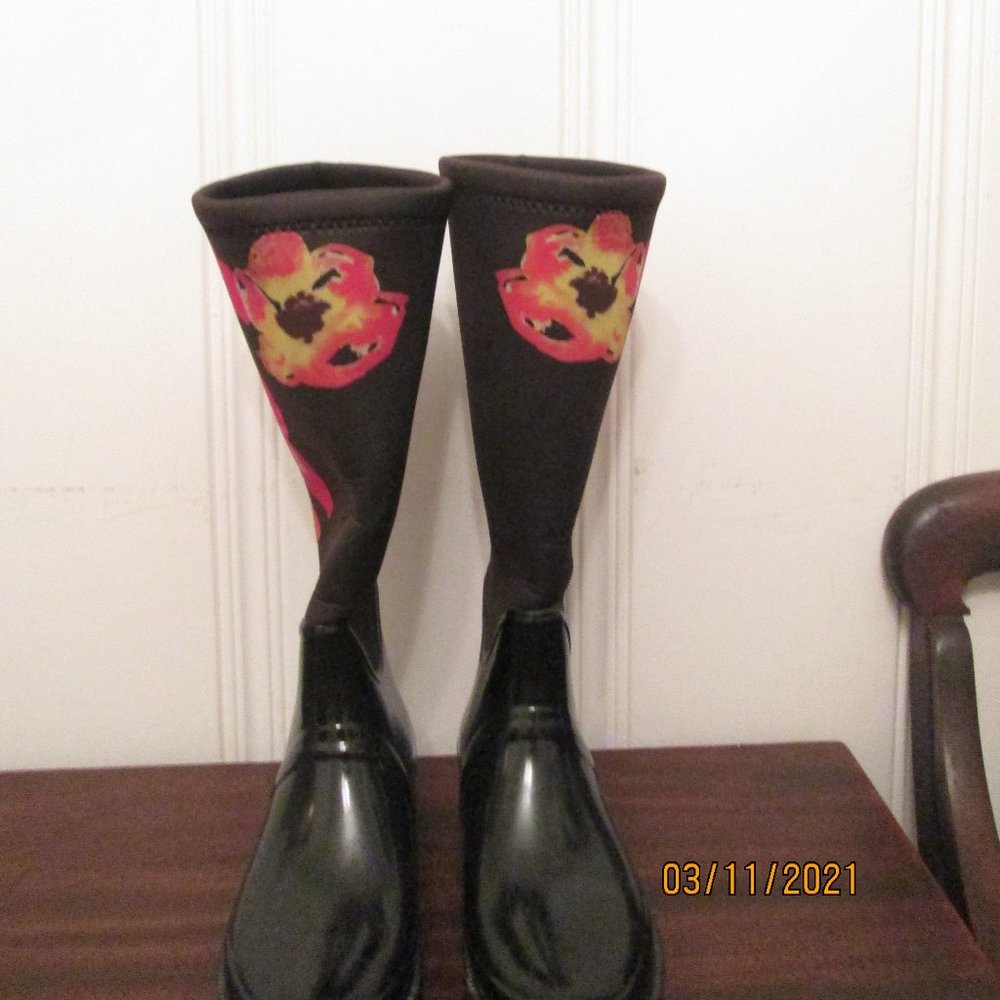 Cougar Tall Black Red Floral Rain Boots 7 Pretty!